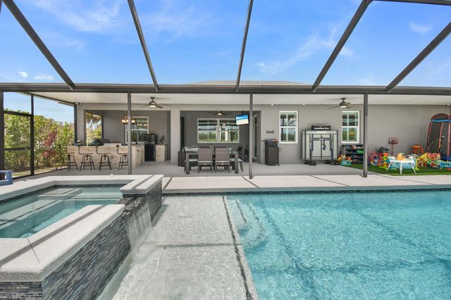 508 SW Bradshaw Circle, Port St. Lucie, FL 34953