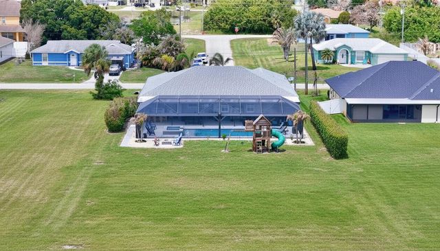 508 SW Bradshaw Circle, Port St. Lucie, FL 34953