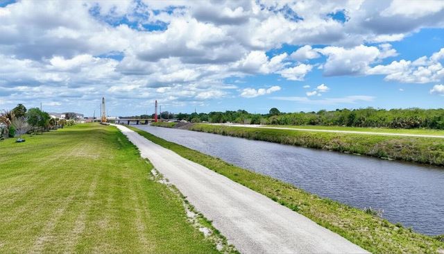 508 SW Bradshaw Circle, Port St. Lucie, FL 34953