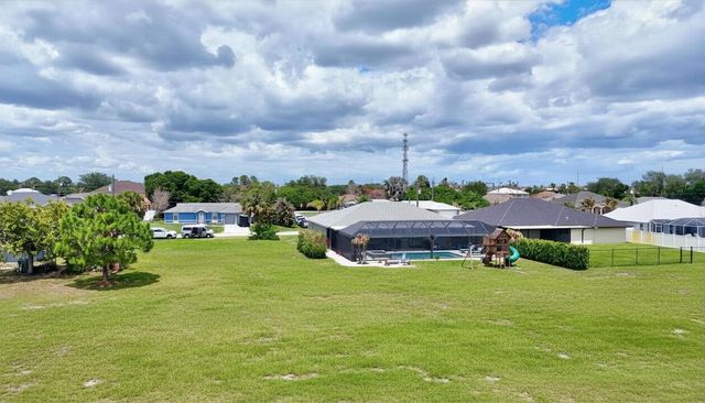 508 SW Bradshaw Circle, Port St. Lucie, FL 34953