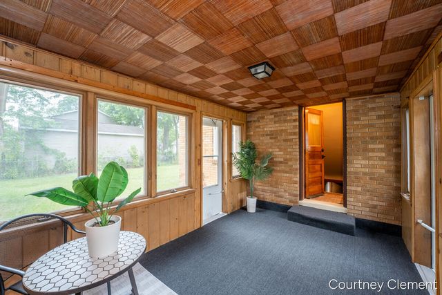 2565 Cherrywood Court SW, Wyoming, MI 49519
