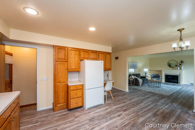2565 Cherrywood Court SW, Wyoming, MI 49519