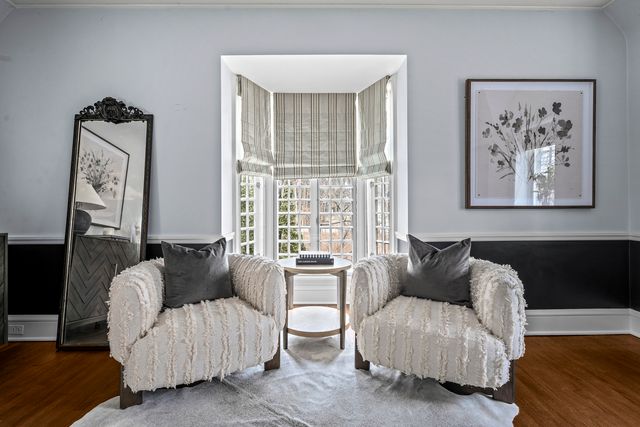 331 E Witchwood Lane, Lake Bluff, IL 60044