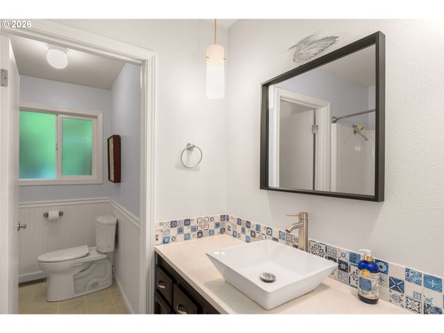 10525 Sw 42ND Ave, Portland, OR 97219