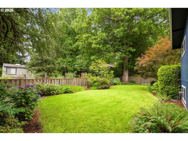 10525 Sw 42ND Ave, Portland, OR 97219