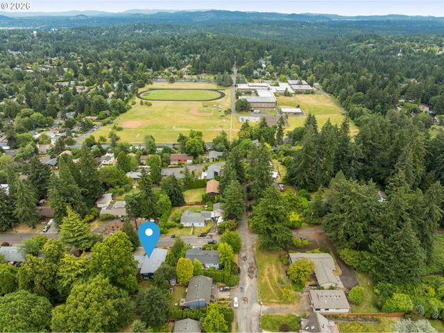10525 Sw 42ND Ave, Portland, OR 97219