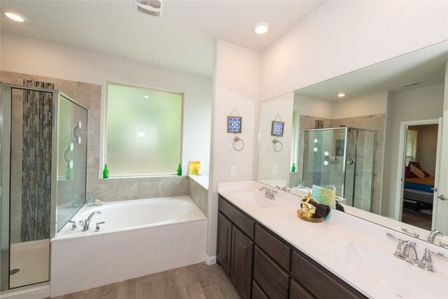517 Redding Drive, Saginaw, TX 76131