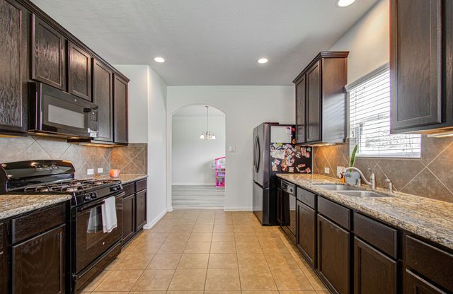 19907 Drake Shadows Lane, Katy, TX 77449