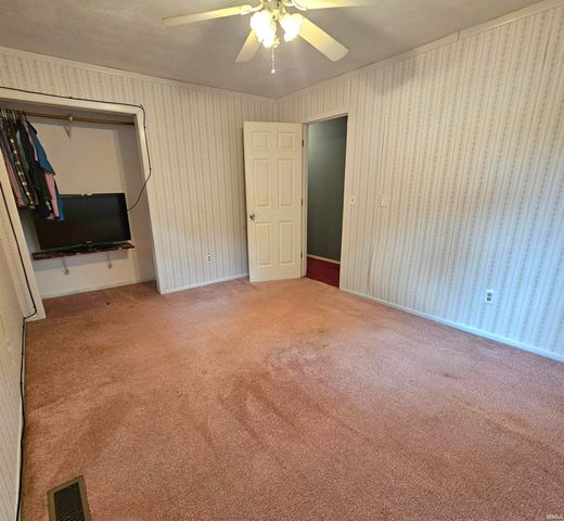 7700 W Eller Road, Bloomington, IN 47403