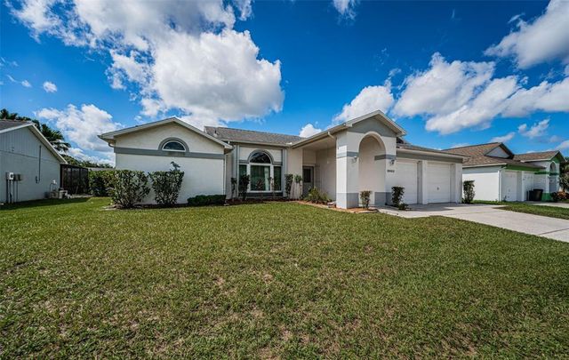 9402 TOURNAMENT DRIVE, Hudson, FL 34667