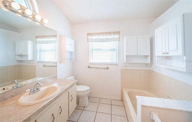 9402 TOURNAMENT DRIVE, Hudson, FL 34667