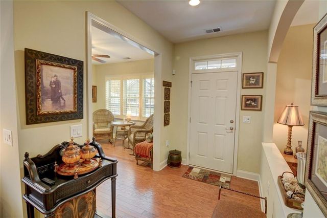 910 BROOK KNOLL Lane, Cumming, GA 30041