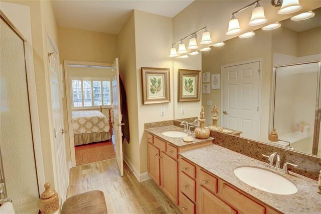 910 BROOK KNOLL Lane, Cumming, GA 30041