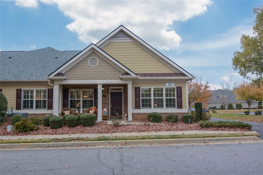 910 BROOK KNOLL Lane, Cumming, GA 30041