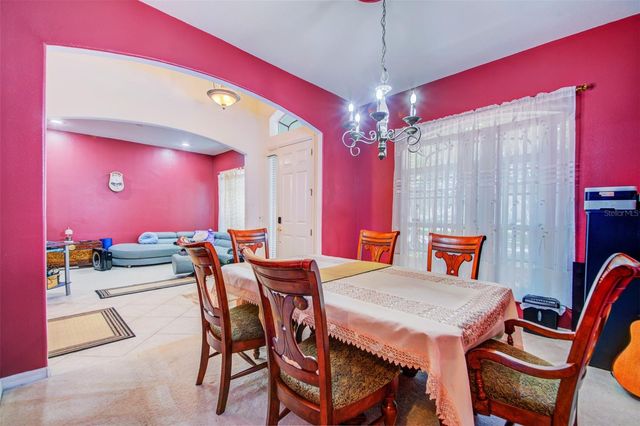 306 CARRIAGE OAK PLACE, Seffner, FL 33584