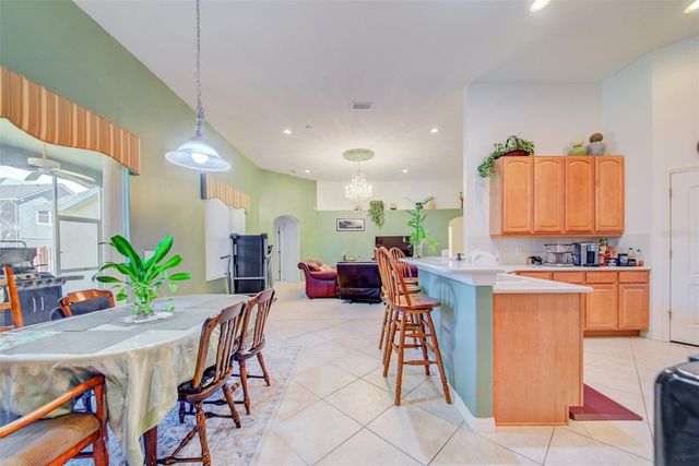 306 CARRIAGE OAK PLACE, Seffner, FL 33584