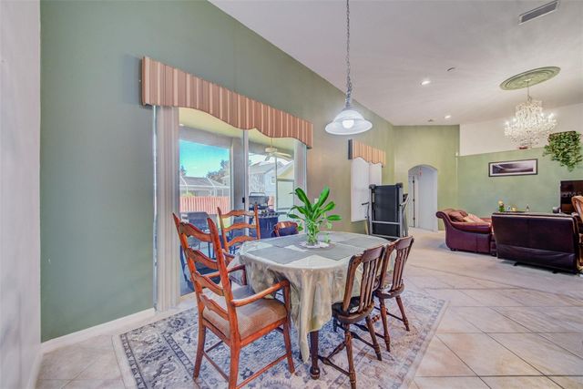 306 CARRIAGE OAK PLACE, Seffner, FL 33584