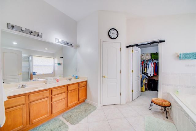 306 CARRIAGE OAK PLACE, Seffner, FL 33584