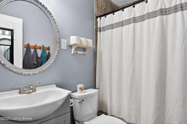 5608 Halstead Ave, Louisville, KY 40213