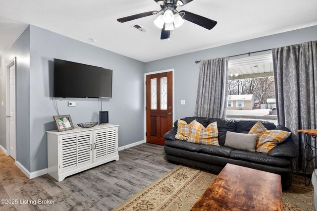 5608 Halstead Ave, Louisville, KY 40213