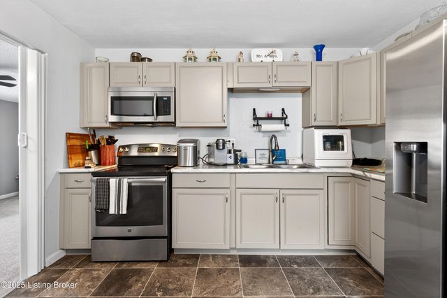 5608 Halstead Ave, Louisville, KY 40213