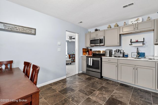 5608 Halstead Ave, Louisville, KY 40213