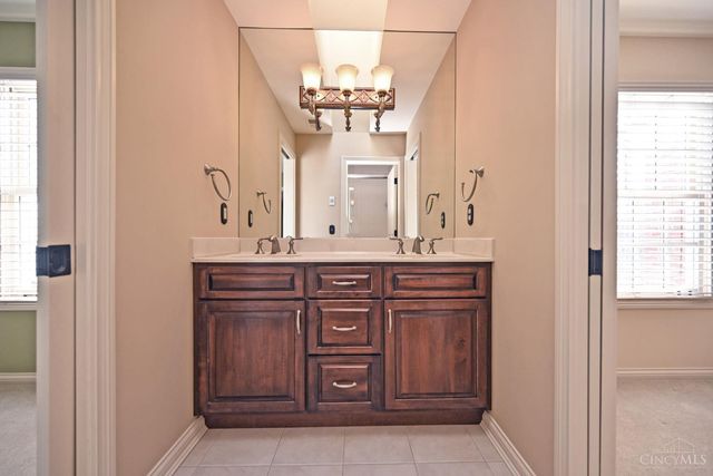 931 Turning Point Lane, Maineville, OH 45039