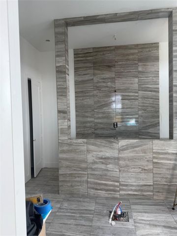 19233 Hopper LN, Austin, TX 78738