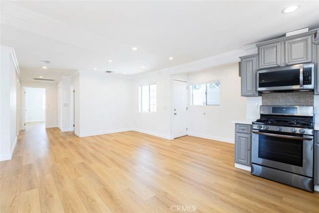 10531 Greenburn Avenue, Sunland, CA 91040