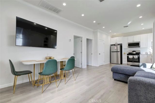 10531 Greenburn Avenue, Sunland, CA 91040