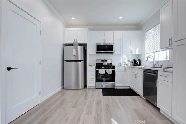 10531 Greenburn Avenue, Sunland, CA 91040