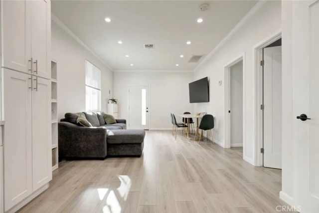 10531 Greenburn Avenue, Sunland, CA 91040