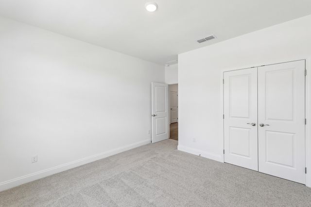 516 E Stonehaus Circle, Antioch, TN 37013