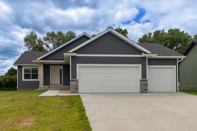 3661 Meadow Sage Court SE, Rochester, MN 55904