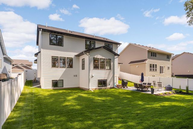 5674 Upper 179th Street W, Lakeville, MN 55044