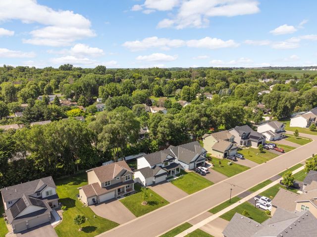 5674 Upper 179th Street W, Lakeville, MN 55044