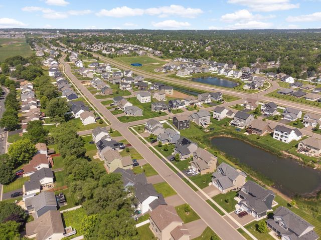 5674 Upper 179th Street W, Lakeville, MN 55044