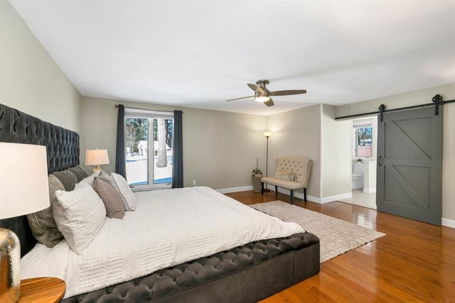 18 Robin Drive, Hudson, NH 03051