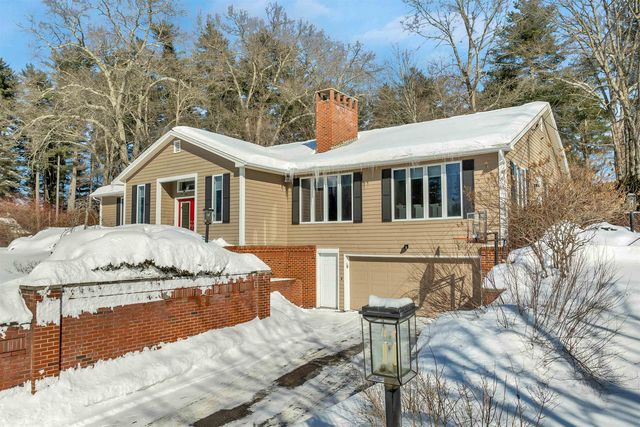 18 Robin Drive, Hudson, NH 03051