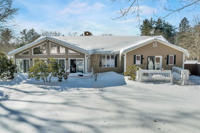 18 Robin Drive, Hudson, NH 03051