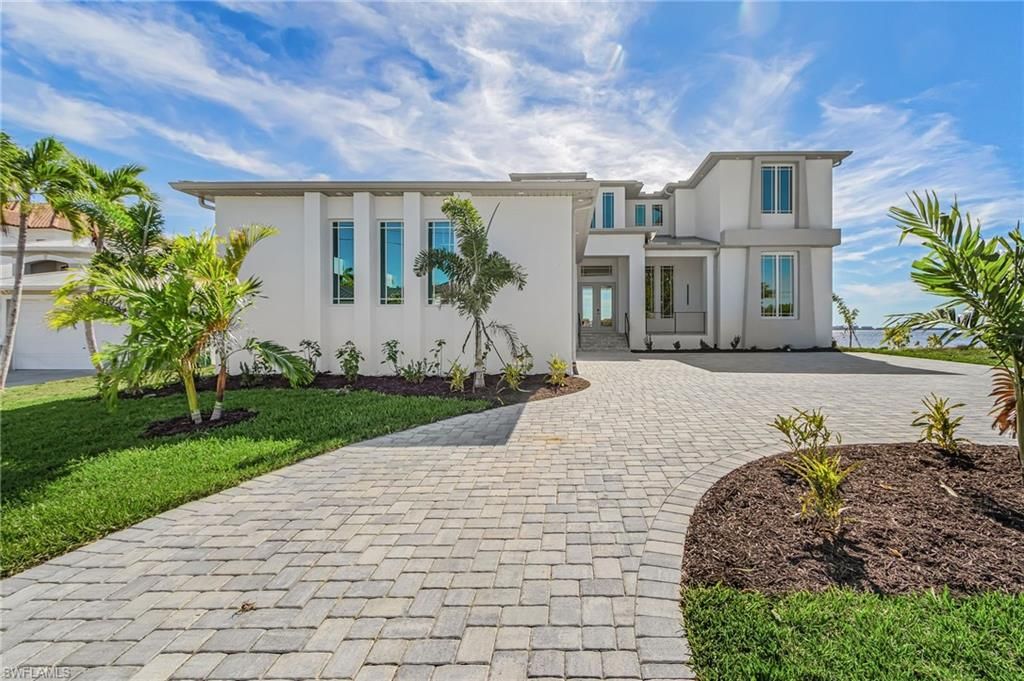 606 Coral DR, CAPE CORAL, FL 33904 — exterior