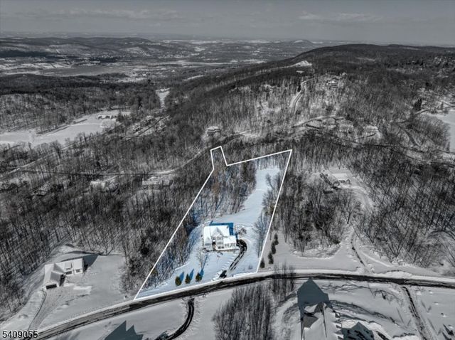 6 Murphy Court, Vernon Twp., NJ 07462