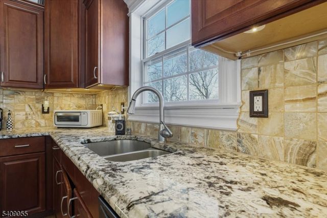 6 Murphy Court, Vernon Twp., NJ 07462