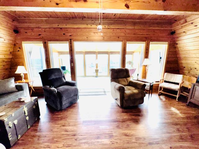 17140 S 1457 Road, Stockton, MO 65785