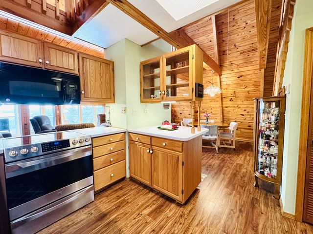 17140 S 1457 Road, Stockton, MO 65785