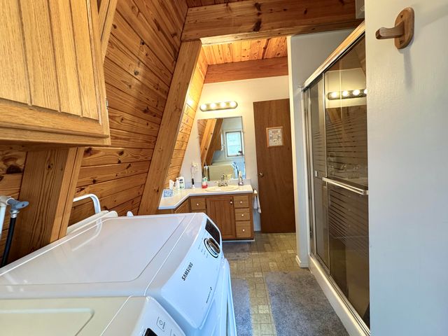 17140 S 1457 Road, Stockton, MO 65785