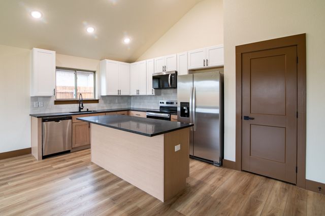 13569 Bonanza Circle, Cresson, TX 76035