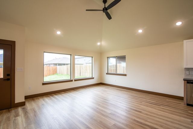 13569 Bonanza Circle, Cresson, TX 76035