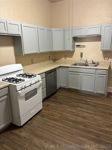 1344 E Lincoln Avenue, Sapulpa, OK 74066