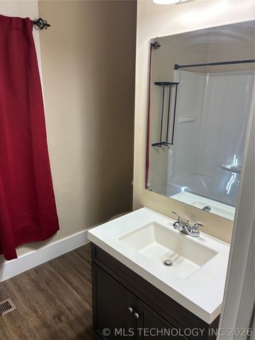 1344 E Lincoln Avenue, Sapulpa, OK 74066